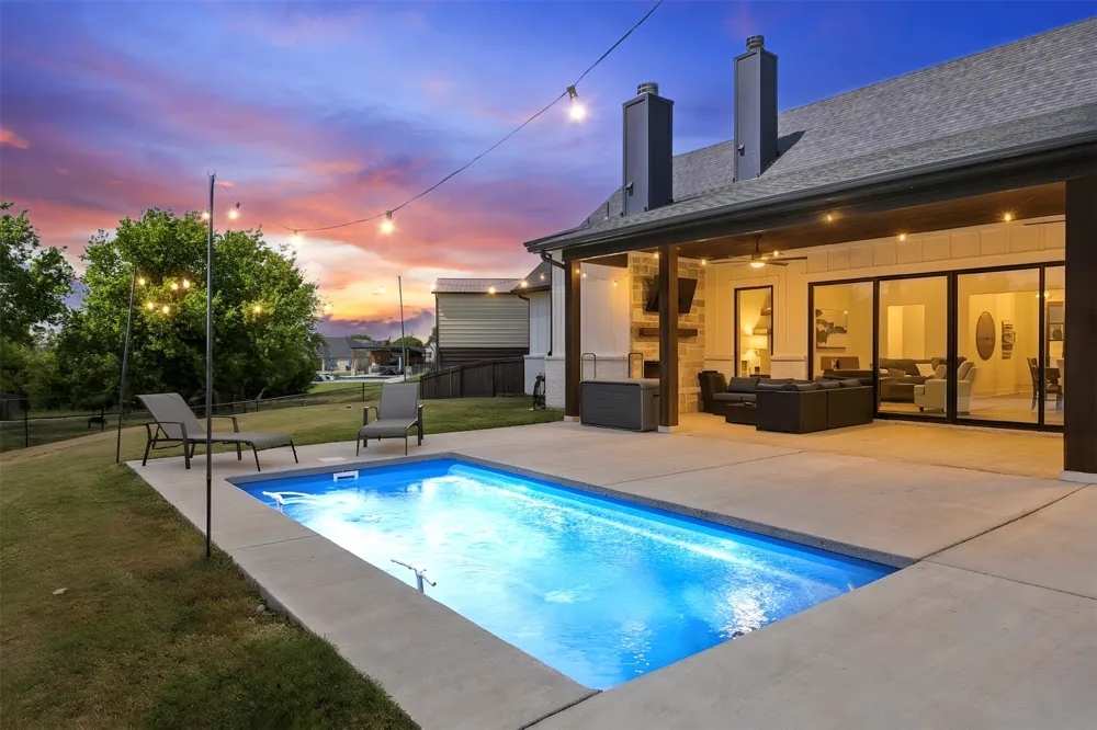 21 Reid Court Waxahachie, TX 75167