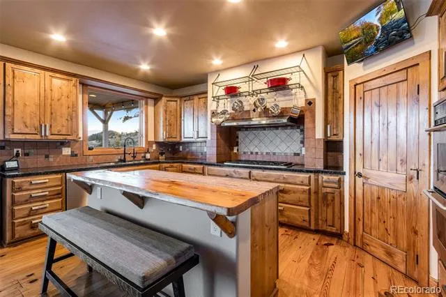 5433 Rim Road Livermore, CO 80536