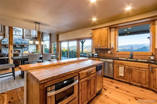 5433 Rim Road Livermore, CO 80536