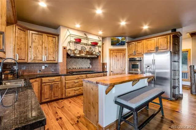 5433 Rim Road Livermore, CO 80536