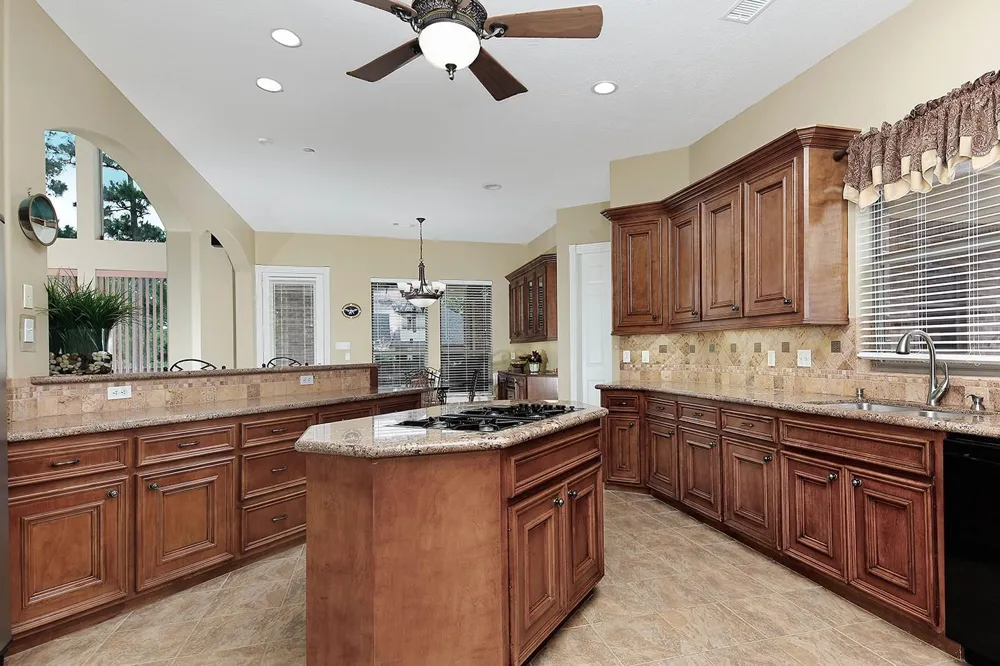 7916 Wooded Way Drive Spring, TX 77389