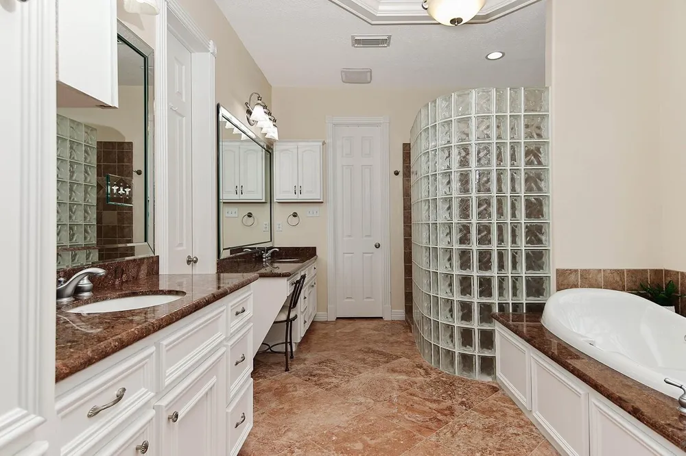 7916 Wooded Way Drive Spring, TX 77389