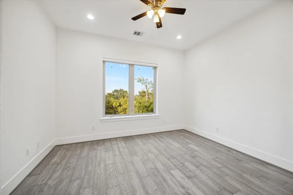 710 Stanford Street #C Houston, TX 77019