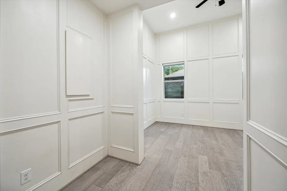 710 Stanford Street #C Houston, TX 77019