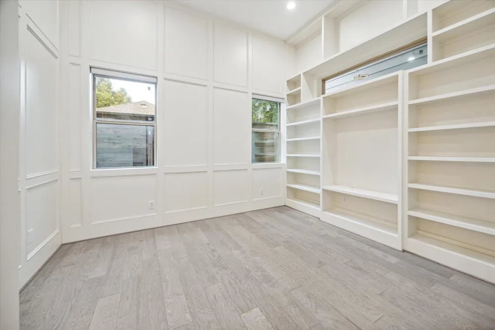 710 Stanford Street #C Houston, TX 77019
