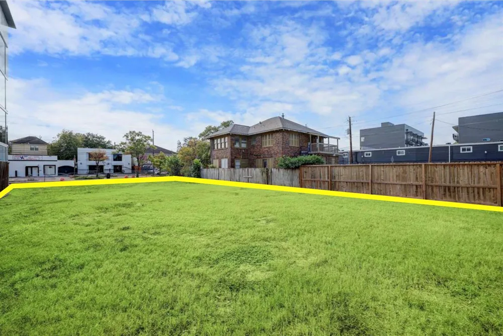 1826 Richmond Avenue Houston, TX 77098