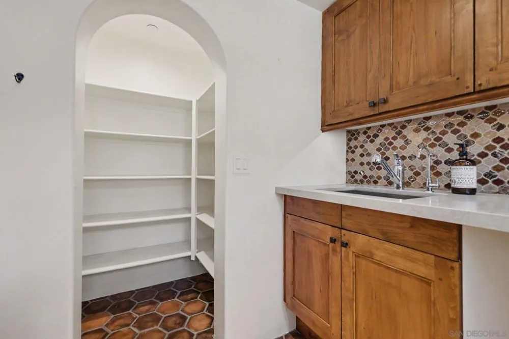 7929 Entrada De Luz East San Diego, CA 92127