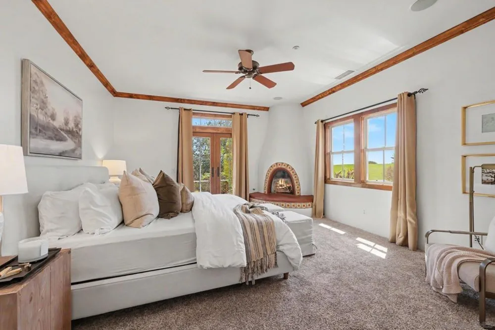 7929 Entrada De Luz East San Diego, CA 92127