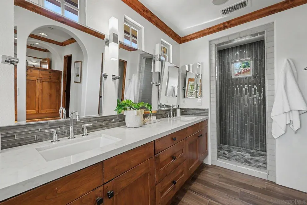 7929 Entrada De Luz East San Diego, CA 92127