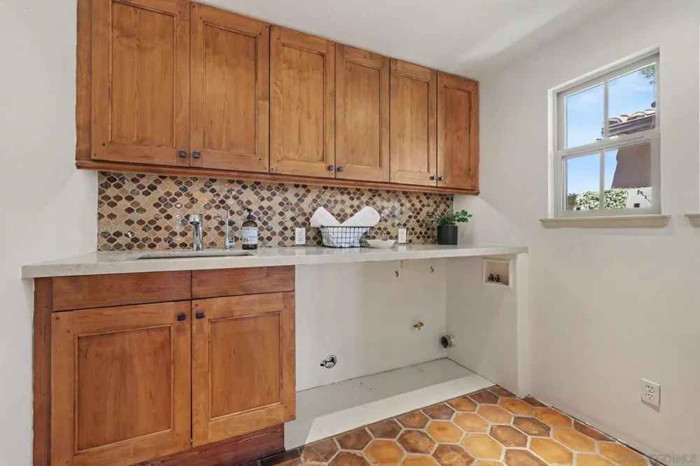 7929 Entrada De Luz East San Diego, CA 92127
