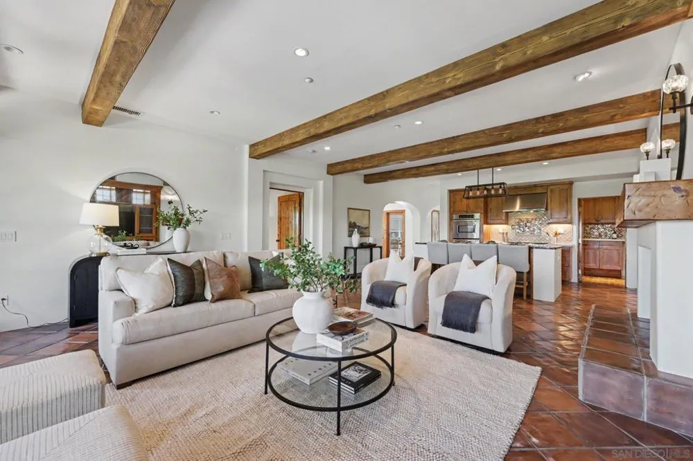 7929 Entrada De Luz East San Diego, CA 92127