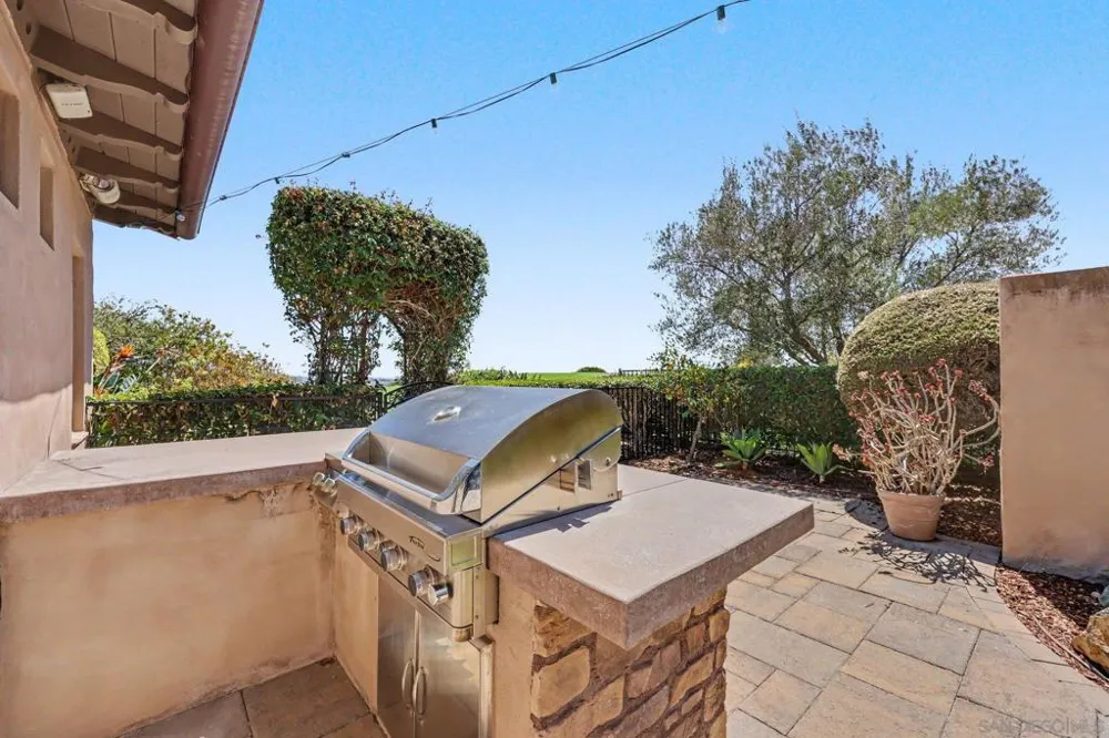 7929 Entrada De Luz East San Diego, CA 92127