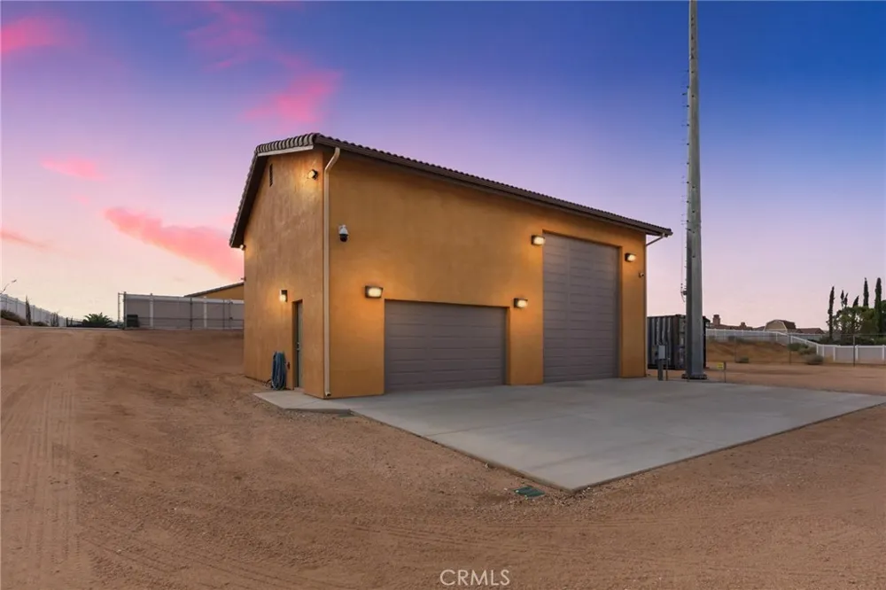 6757 Serrano Hesperia, CA 92345