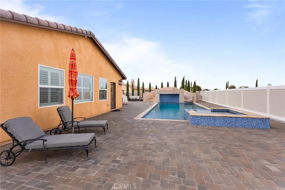 6757 Serrano Hesperia, CA 92345