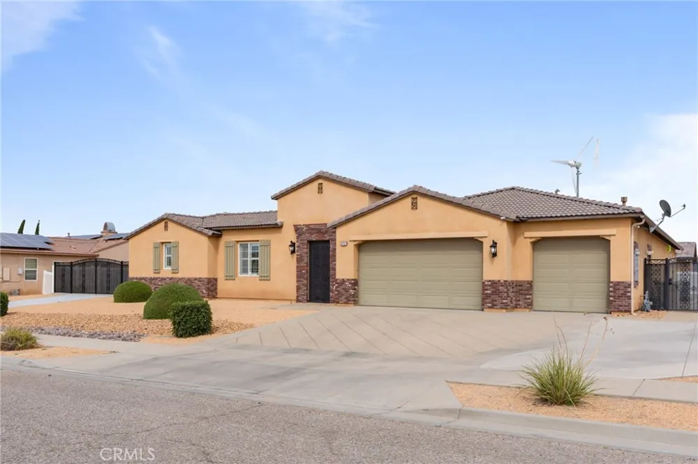 6757 Serrano Hesperia, CA 92345