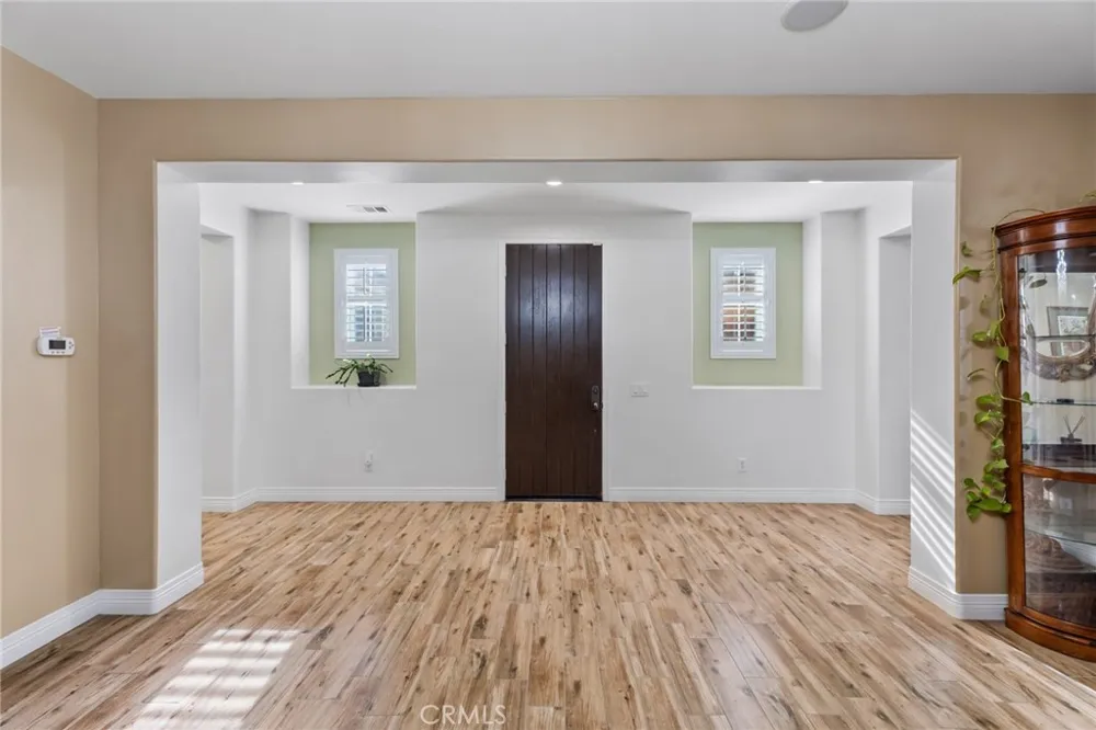 6757 Serrano Hesperia, CA 92345