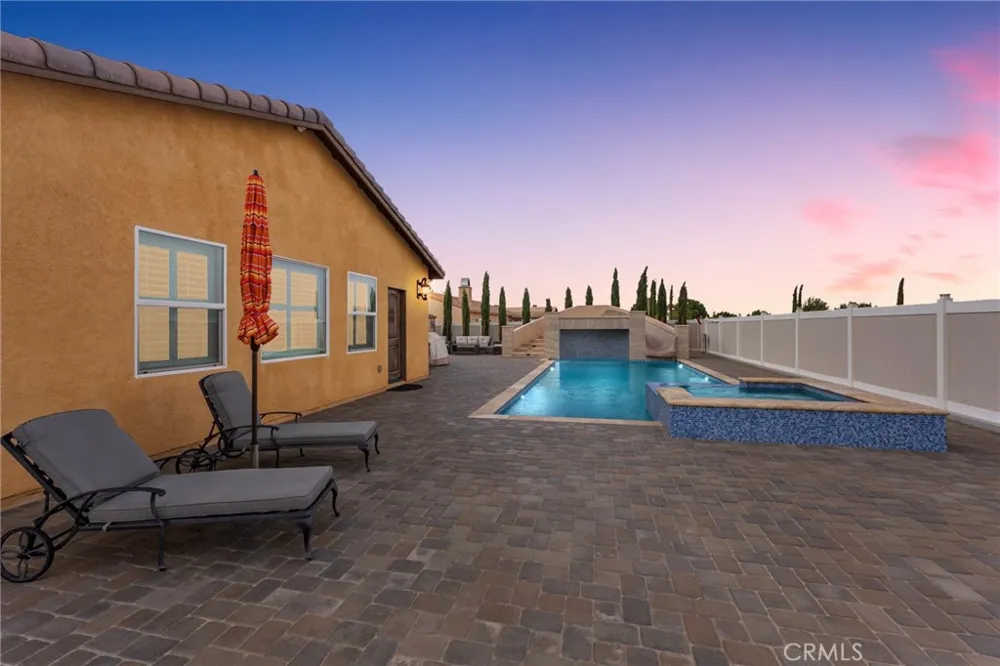 6757 Serrano Hesperia, CA 92345