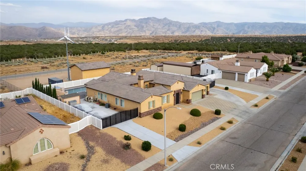 6757 Serrano Hesperia, CA 92345