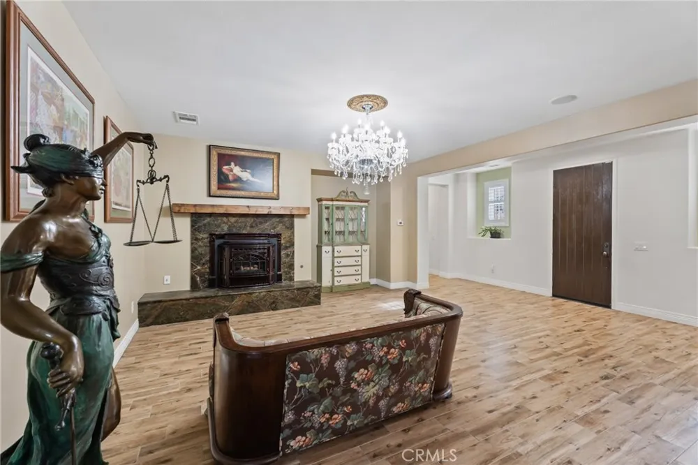 6757 Serrano Hesperia, CA 92345