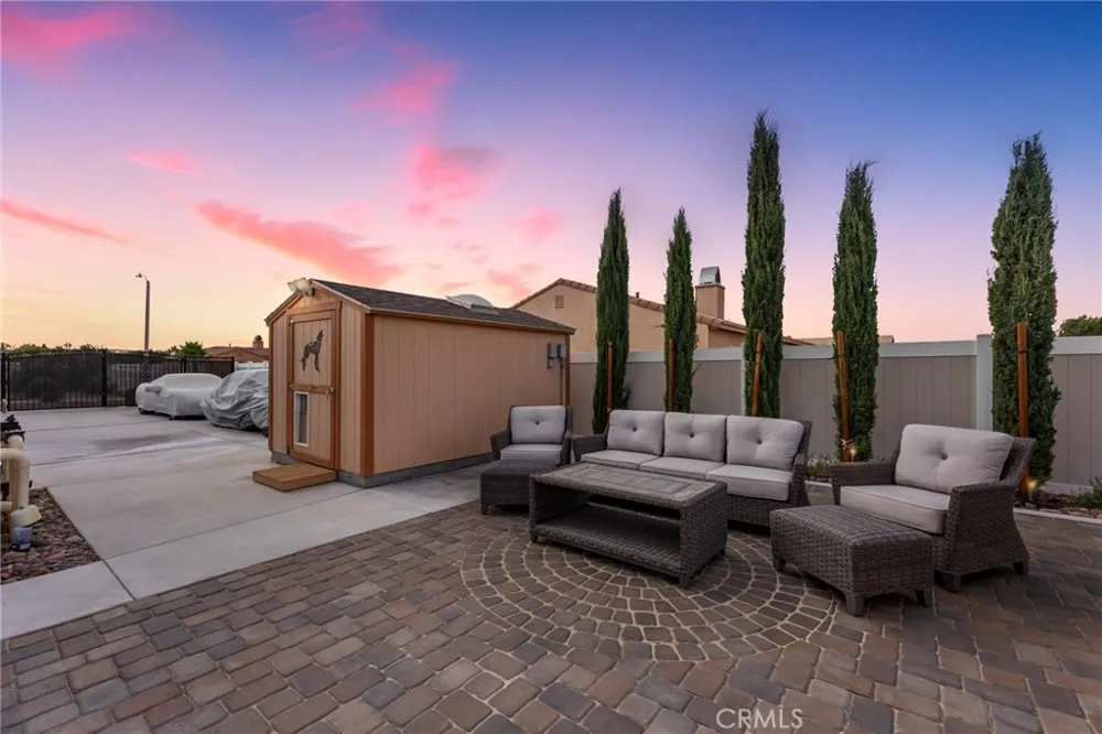 6757 Serrano Hesperia, CA 92345