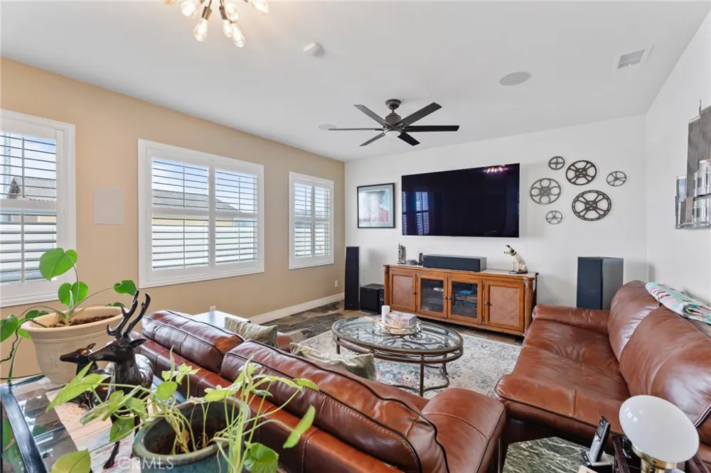 6757 Serrano Hesperia, CA 92345