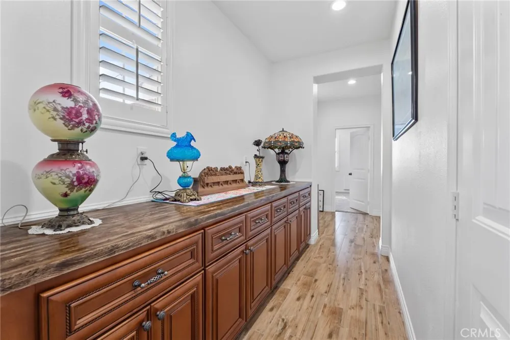 6757 Serrano Hesperia, CA 92345