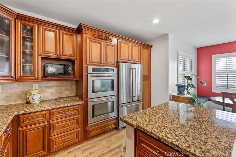6757 Serrano Hesperia, CA 92345