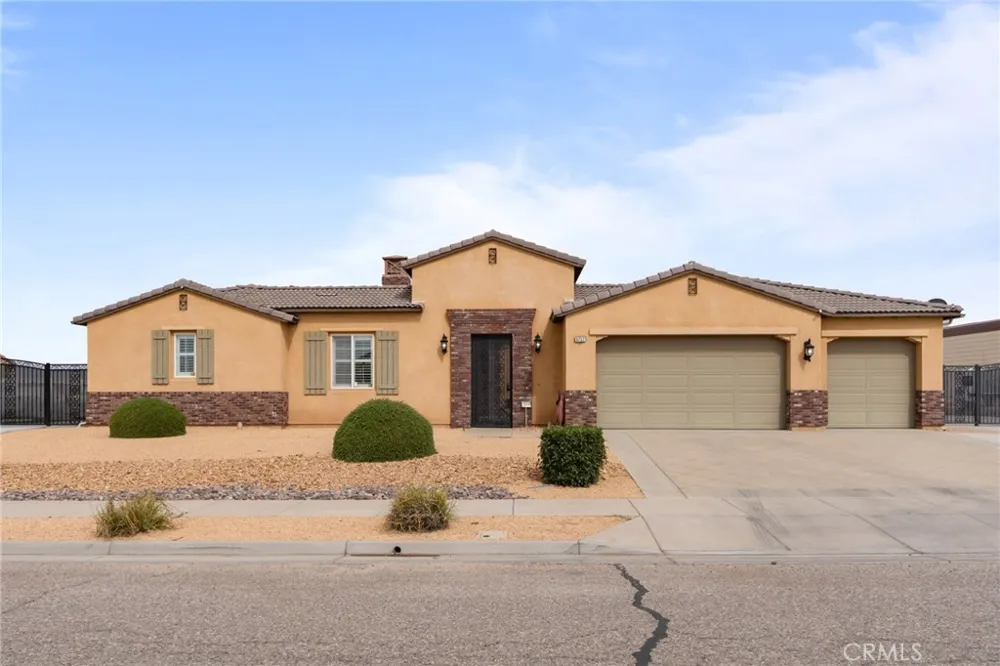 6757 Serrano Hesperia, CA 92345