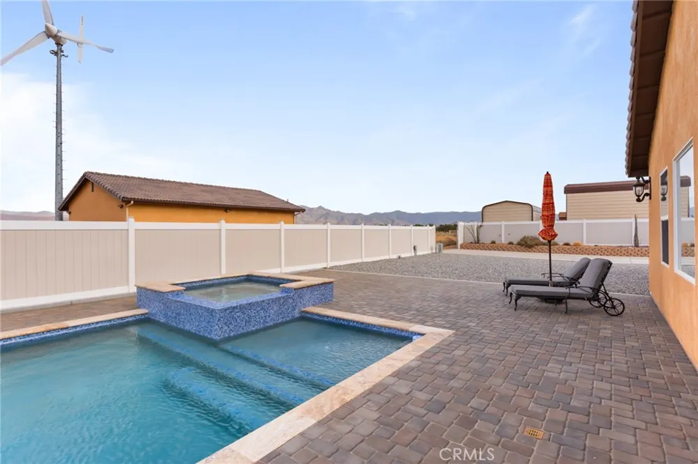 6757 Serrano Hesperia, CA 92345