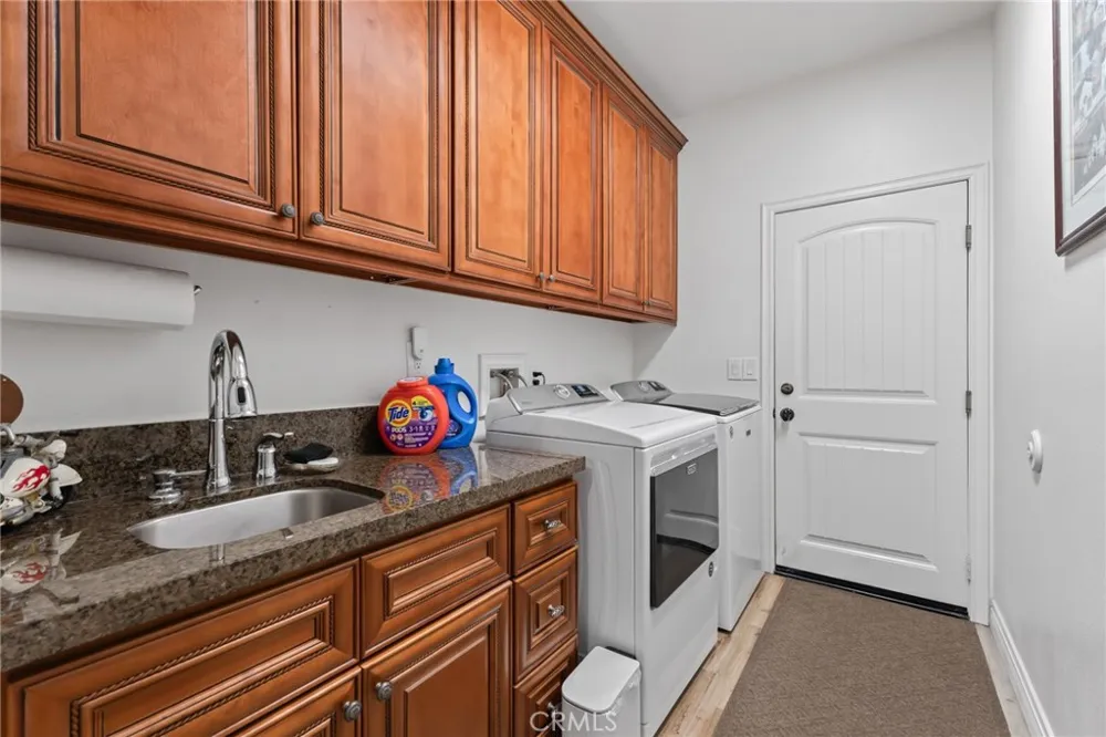 6757 Serrano Hesperia, CA 92345