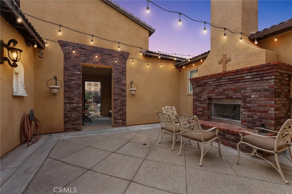 6757 Serrano Hesperia, CA 92345