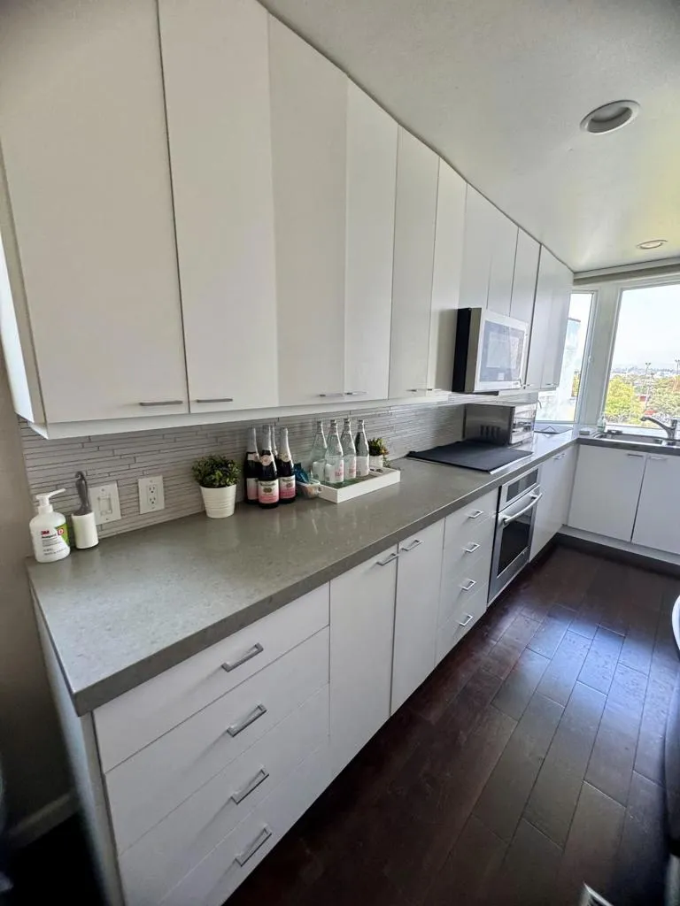 2410 Lyric Avenue Los Angeles, CA 90027