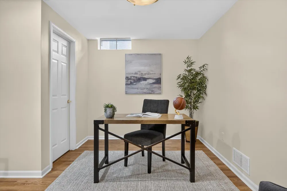 4905 Ravine Court Ann Arbor, MI 48105
