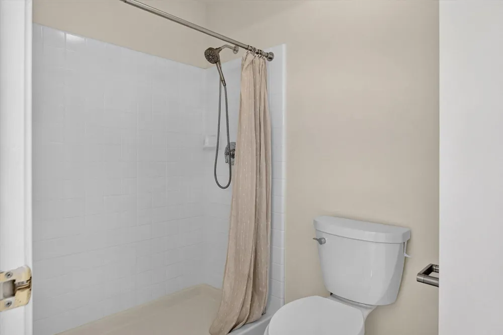 4905 Ravine Court Ann Arbor, MI 48105