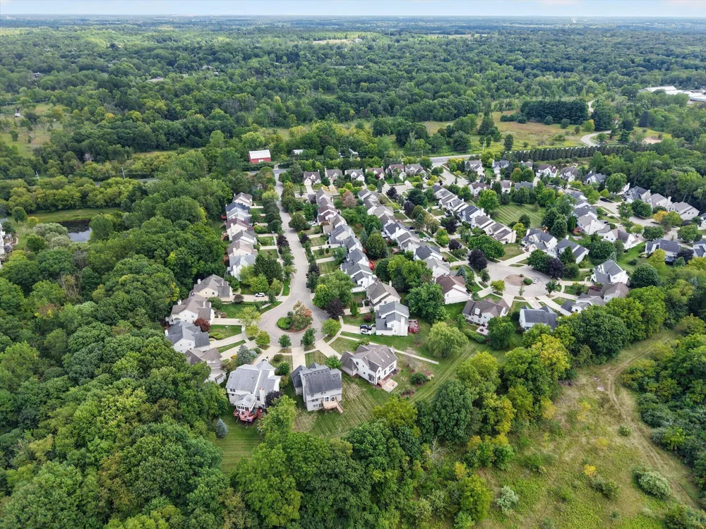 4905 Ravine Court Ann Arbor, MI 48105