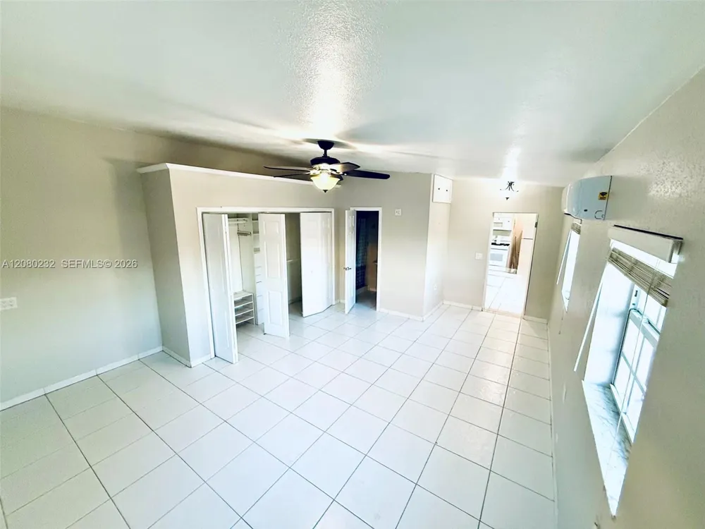 255 W 64th St Hialeah, FL 33012