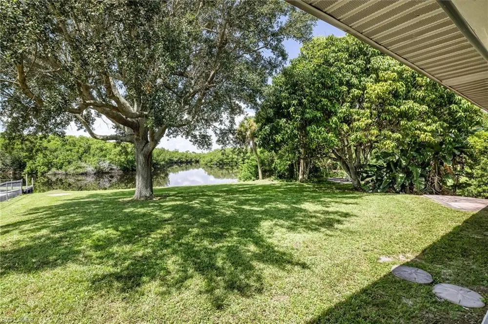 1285 Driftwood Drive North Fort Myers, FL 33903