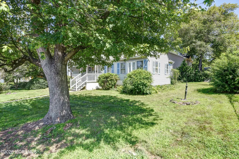 753 Lorraine Drive Keyport, NJ 07735