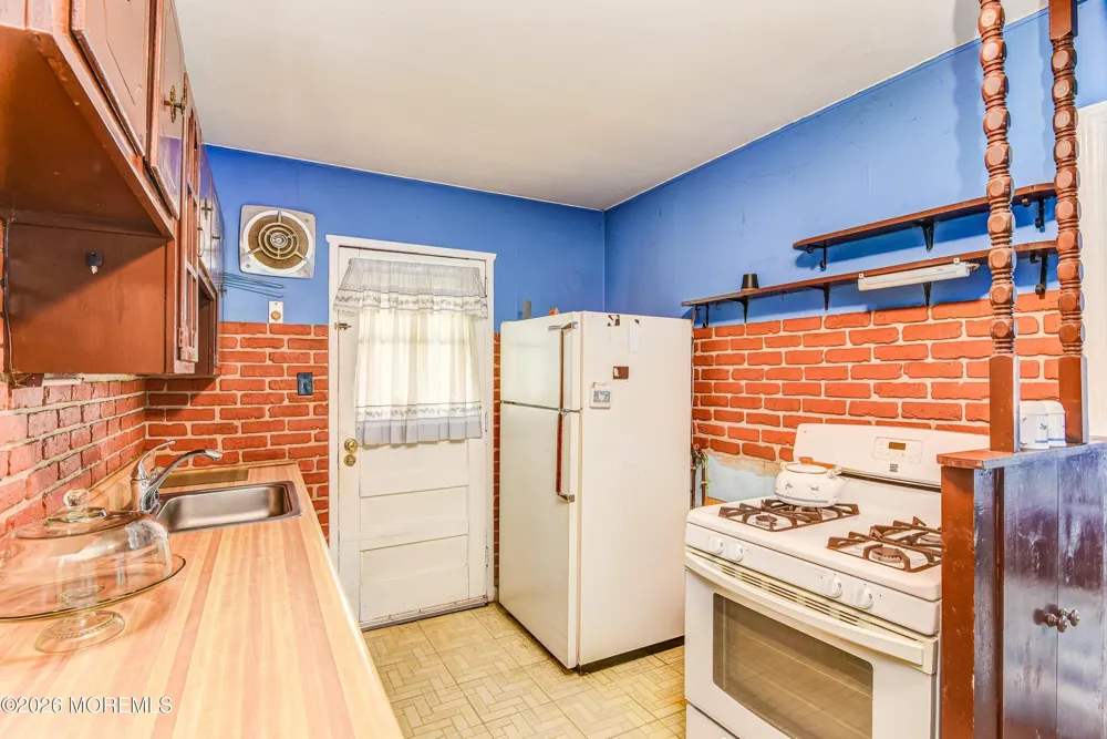 753 Lorraine Drive Keyport, NJ 07735