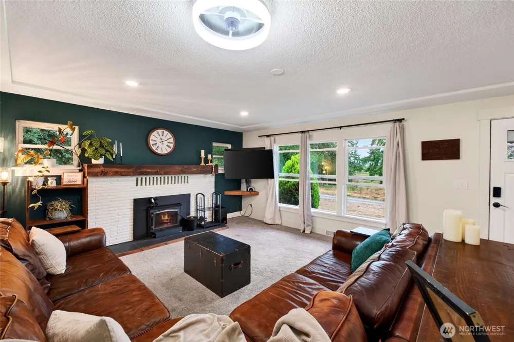 39611 62nd Avenue E Eatonville, WA 98328