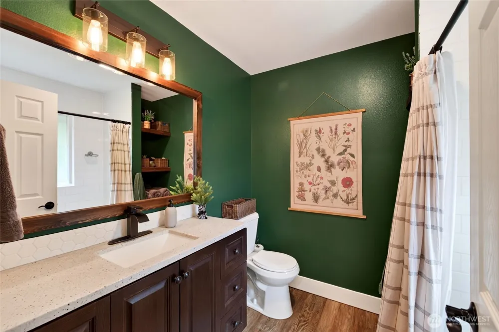 39611 62nd Avenue E Eatonville, WA 98328