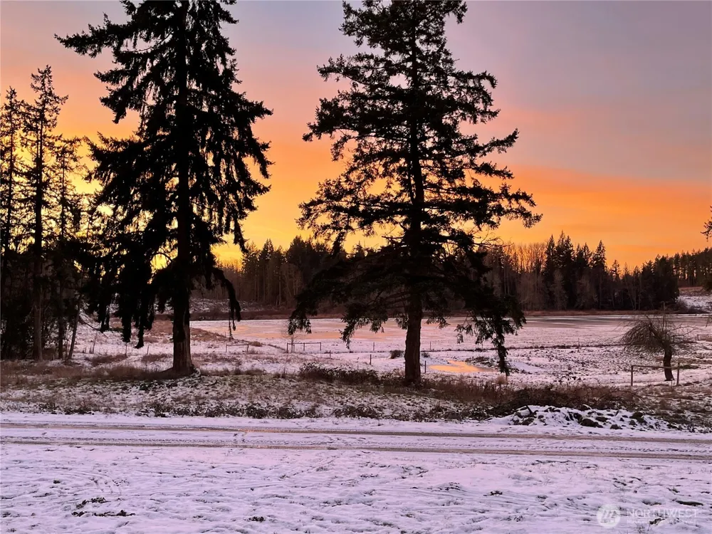 39611 62nd Avenue E Eatonville, WA 98328