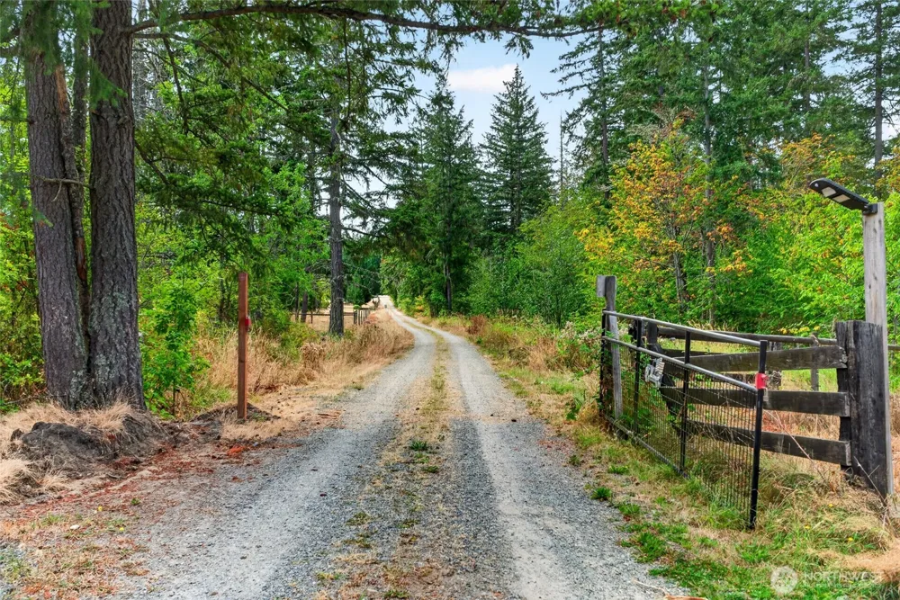 39611 62nd Avenue E Eatonville, WA 98328