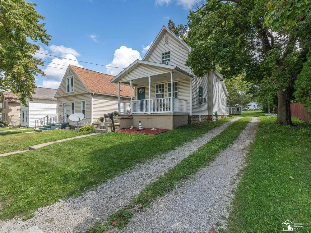 637 S Winter Street Adrian City, MI 49221