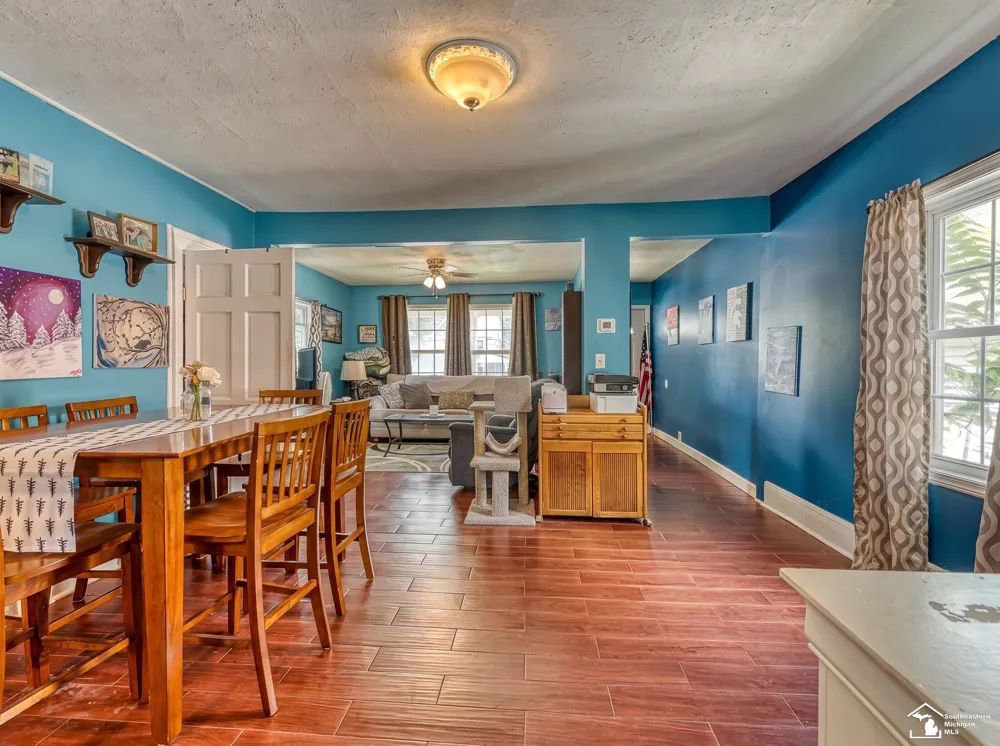 637 S Winter Street Adrian City, MI 49221