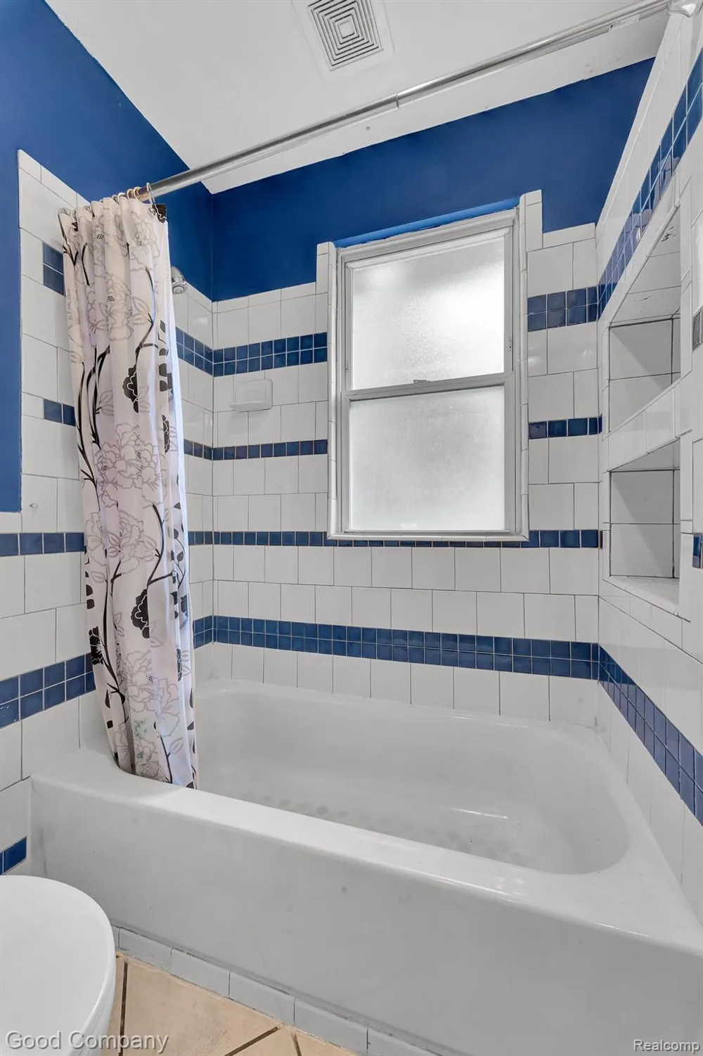 21516 Oxford Avenue Farmington Hills City, MI 48336