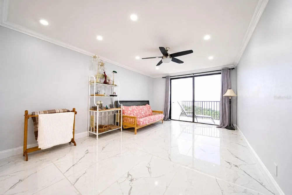1501 GULF BOULEVARD #305 Clearwater Beach, FL 33767