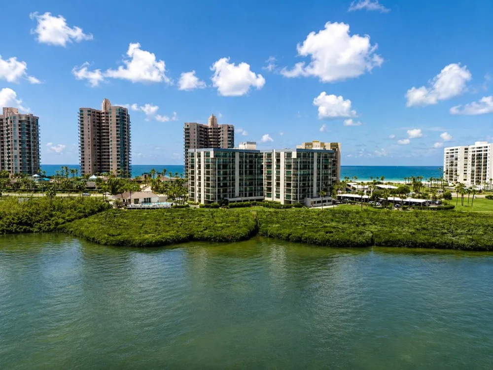 1501 GULF BOULEVARD #305 Clearwater Beach, FL 33767