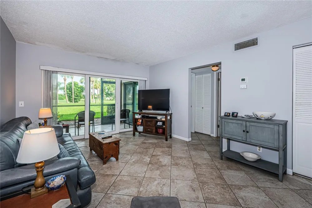 6269 PALMA DEL MAR BOULEVARD S #112 St Petersburg, FL 33715