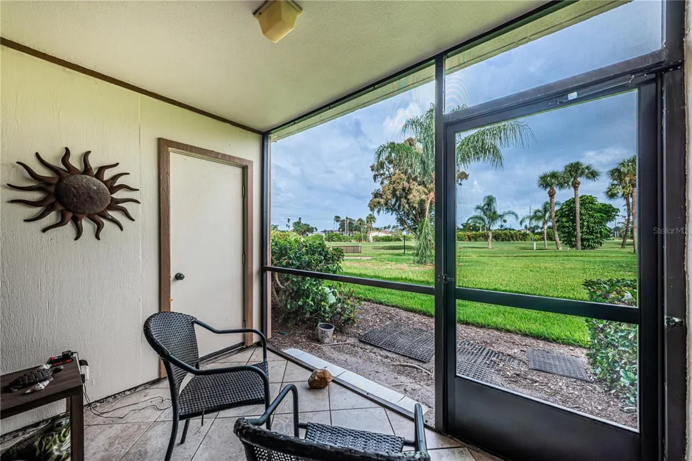 6269 PALMA DEL MAR BOULEVARD S #112 St Petersburg, FL 33715